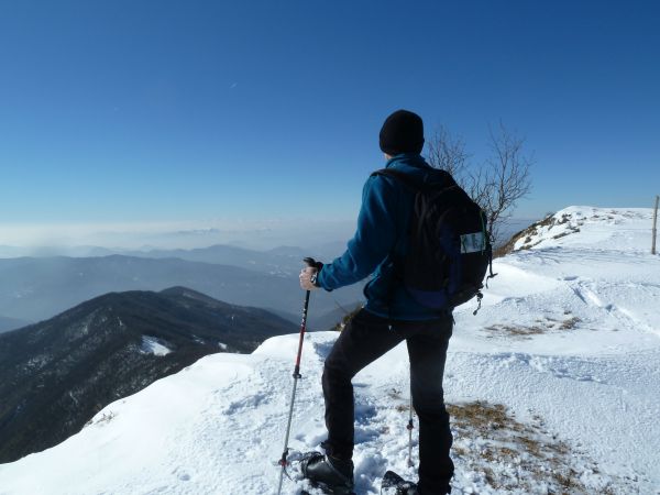 UNO SGUARDO SULLE MONTAGNE.jpg